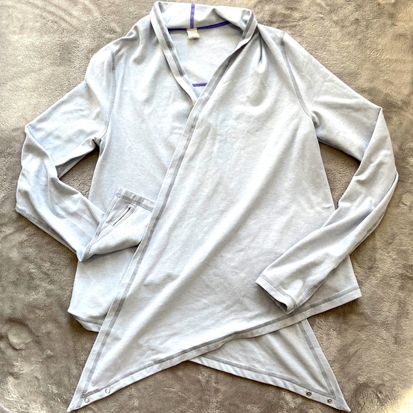 Ivivva Fours a Charm wrap long sleeve wrap shirt size 14 - Picture 2 of 5